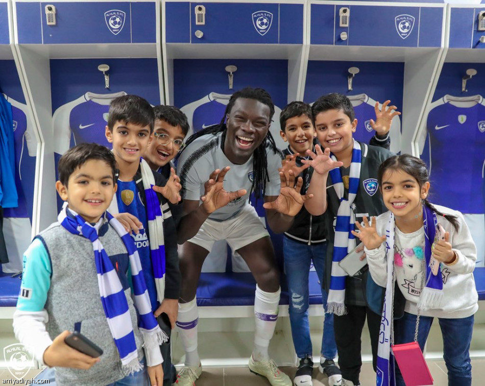 الهلال يمزق شباك الدرع بتسعة أهداف