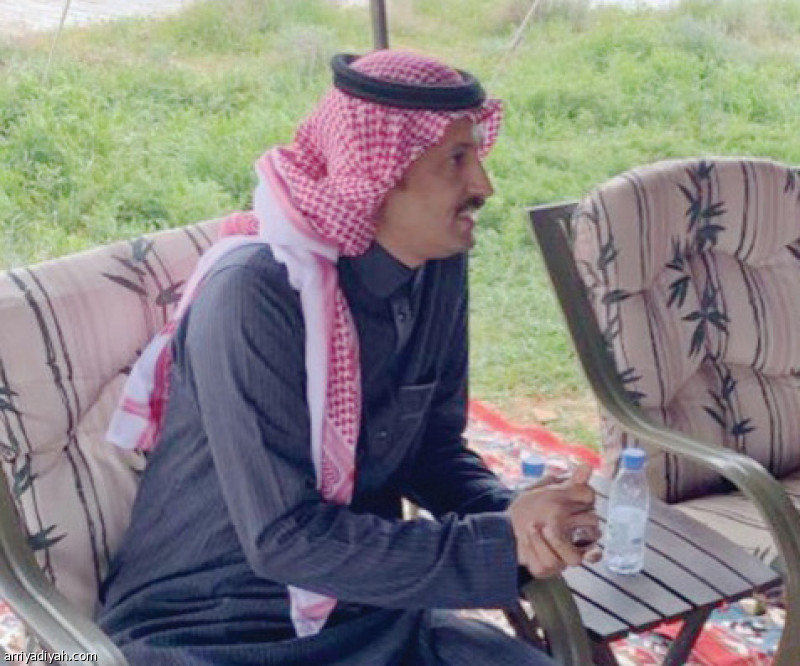 صورة التقطت لعكاش العتيبي أثناء وجوده في عزله الصحي في إحدى براري الرياض (صورة خاصة بالرياضية)