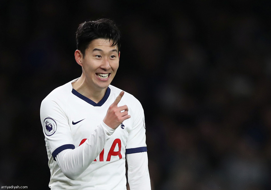 «سبيرز» يضرب السيتي.. ويقرب ليفربول من «الحسم»