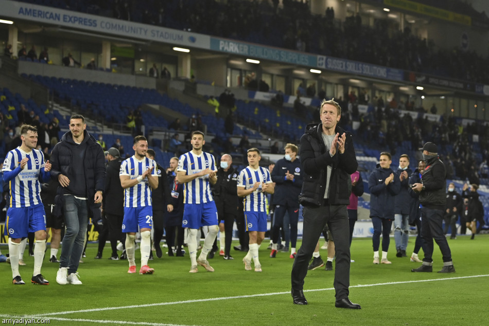 برايتون يهزم البطل بثلاثية