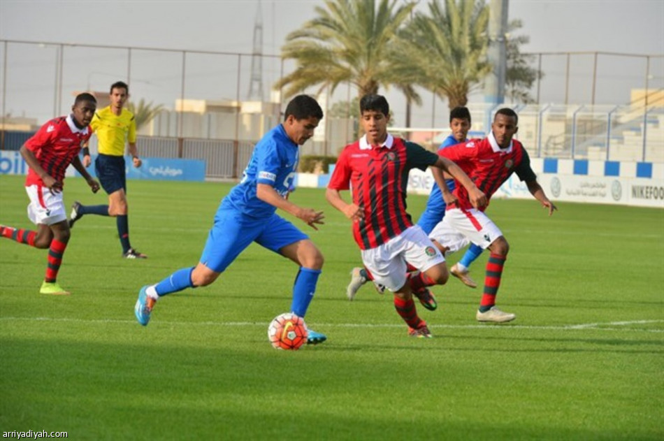 صغار الهلال ينفردون بالصدارة