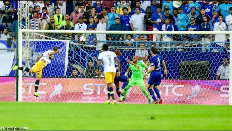 صورة أرشيفية لأول مباراة تجمع النصر بالهلال على ملعب الجامعة موسم 2018-2019