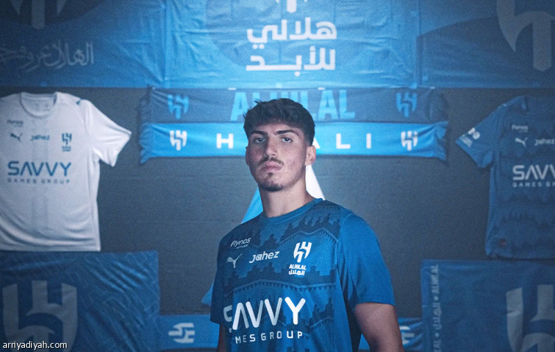 الهلال السعودي يوقع مع المدافع التركي يوسف أكتشيشيك بعقد حتى 2029 بقيمة 22 مليون يورو
