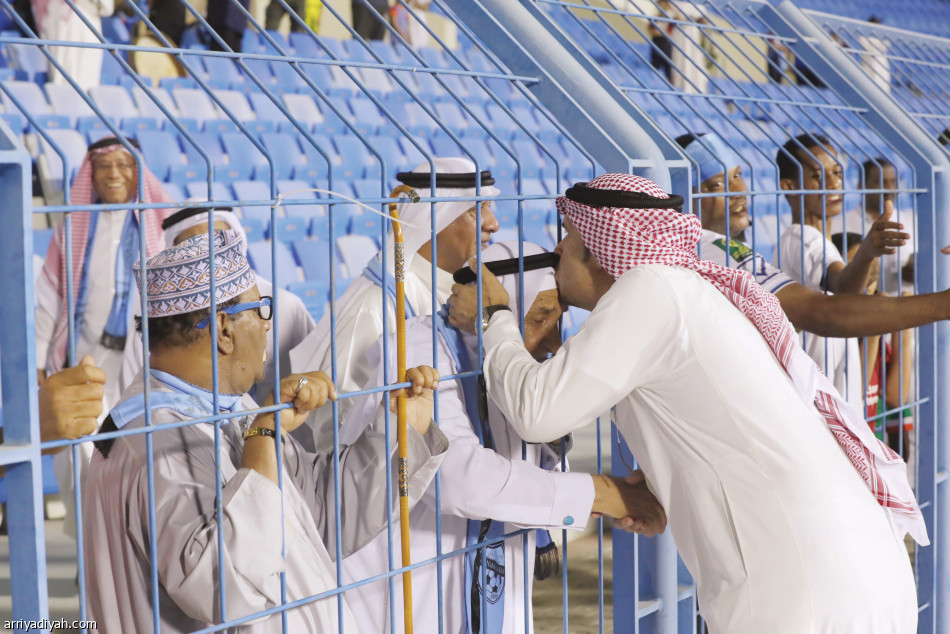 النهضة 
يضرب الكوكب بالصديقة