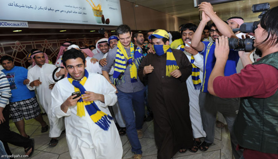 رغم الغياب طويلا عن الملاعب : اليوناني خاريستياس جاهز لقيادة النصر