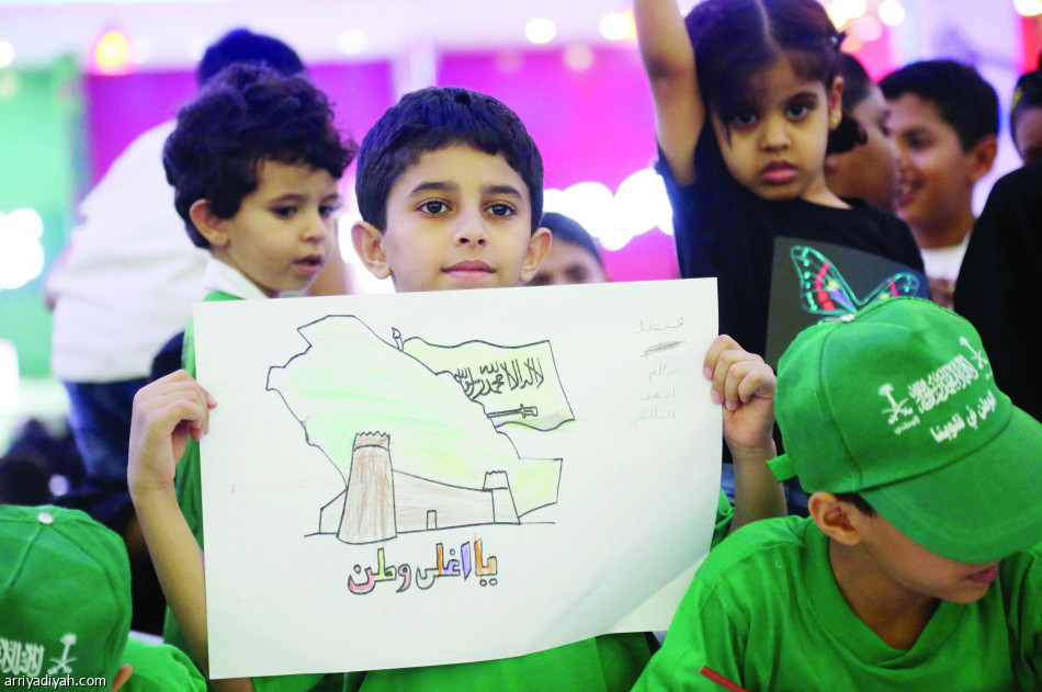 السعوديون.. ليلة فرح.. وولاء.. في كل مكان