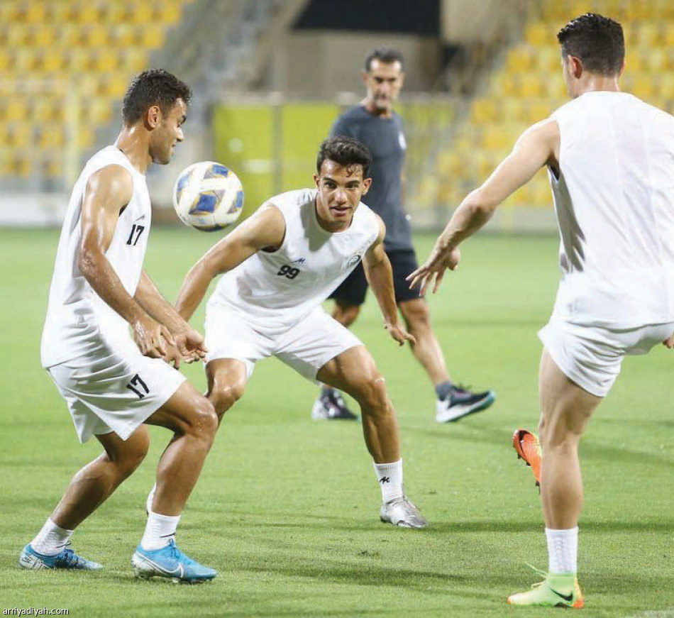 الهلال يخفي
التشكيلة