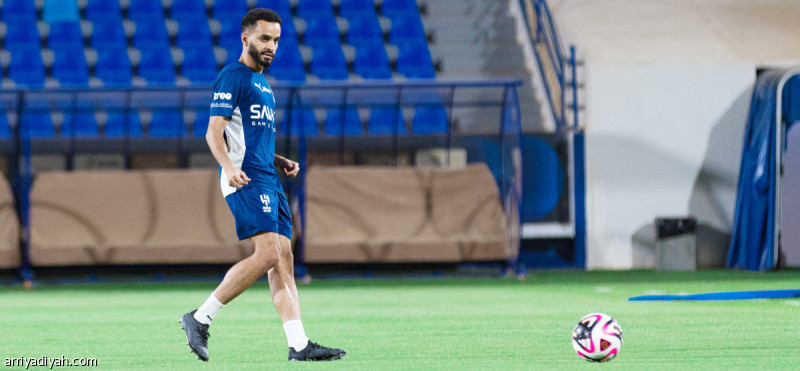 وفاة والدة محمد البريك لاعب الهلال السعودي ومغادرته معسكر الفريق قبل مواجهة الأهلي في كأس الدرعية للسوبر السعودي