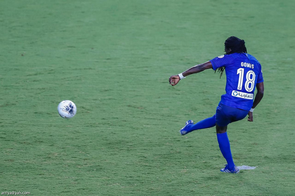 الزعيم يمزق الأحلام.. وينتزع تاج الدوري
