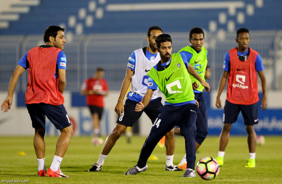 ليو والنجراني يدخلان التدريبات الجماعية