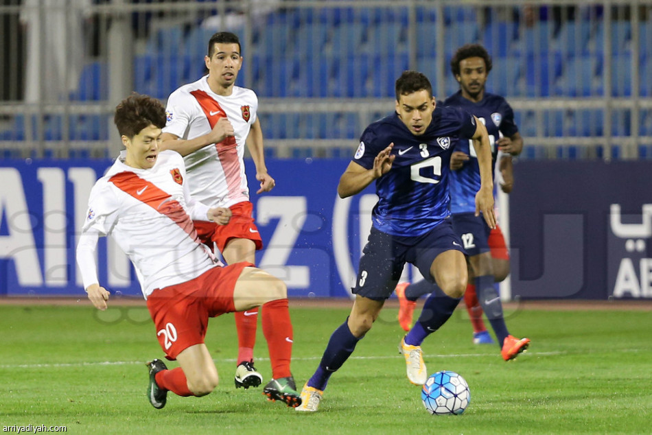 بلدغة الشلهوب.. الهلال ينتزع الصدارة من الريان