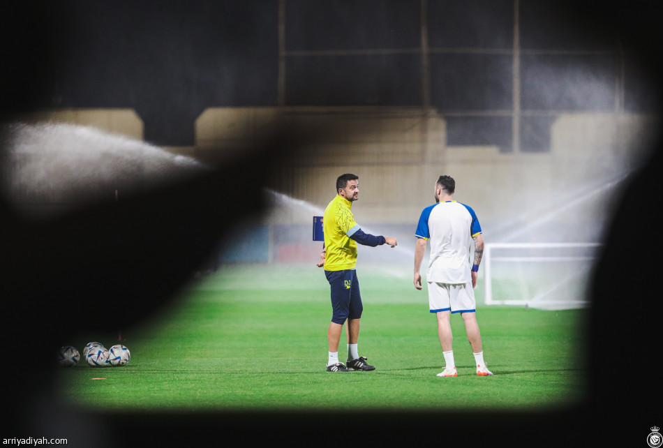 النصر يبدأ تحضيرات مواجهة الشباب