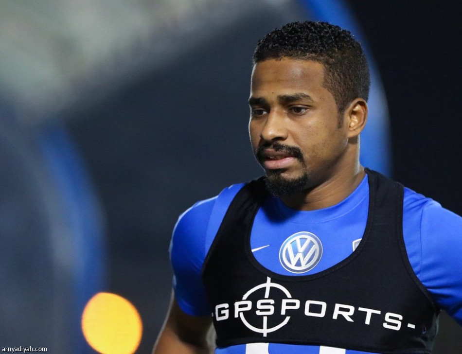 العابد والفرج يغيبان عن الهلال