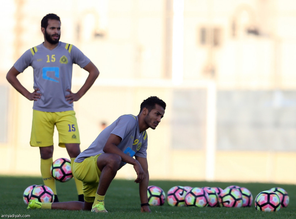 زوران يجتمع باللاعبين ويطالبهم بنقاط الشباب