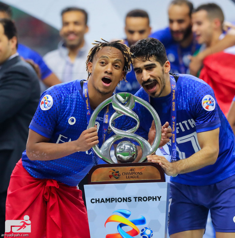 الهلال يسترد عرشه