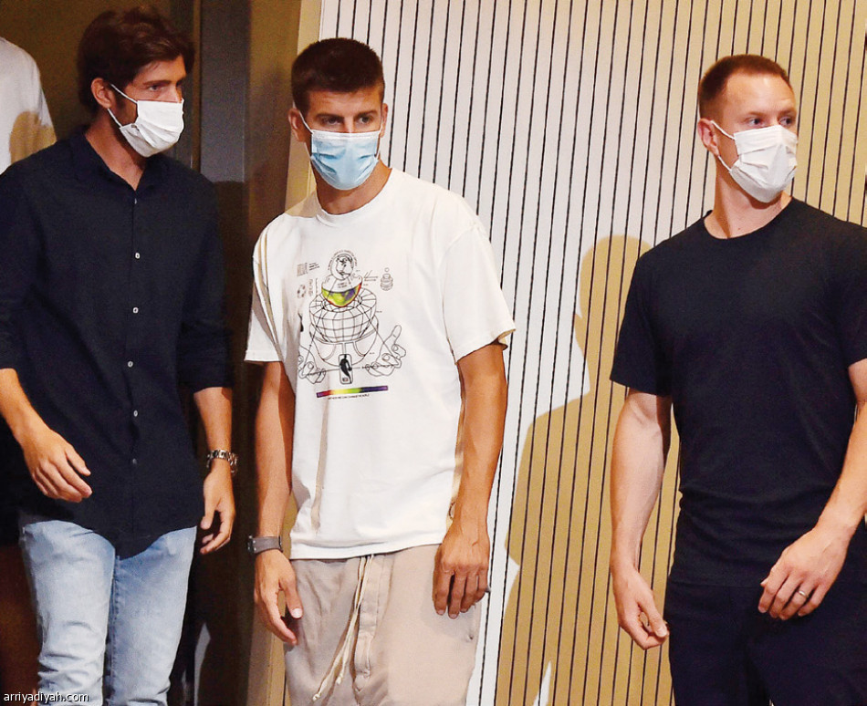 ميسي:
ألفيس.. هدفي