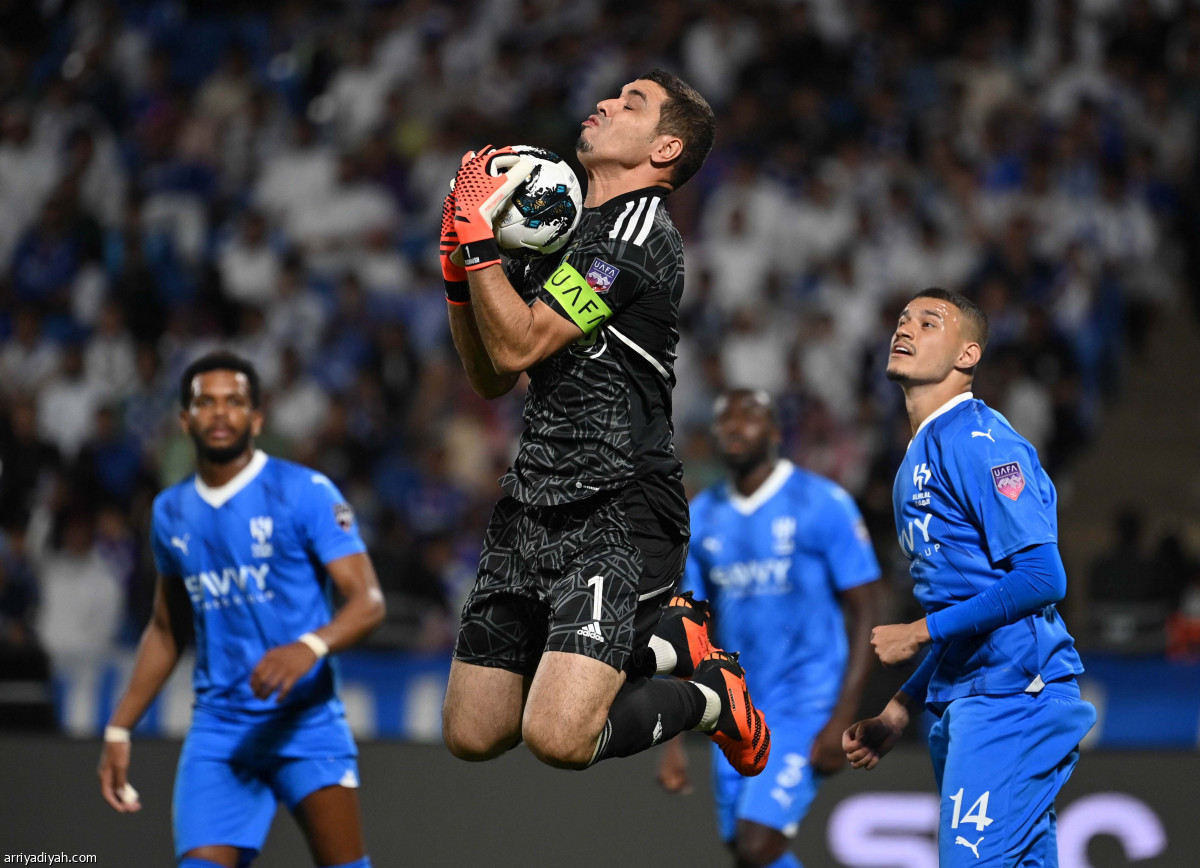 الهلال.. بداية متعثرة