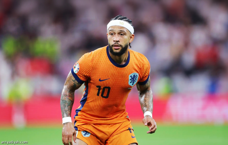 Netherlands calls in Depay