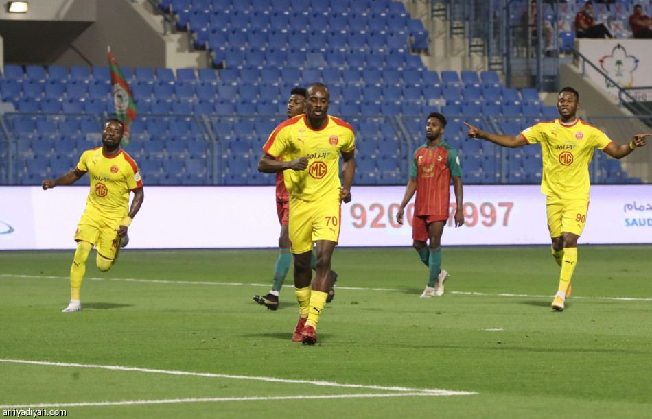 القادسية يثأر من الاتفاق بـ«3 جزائيات»