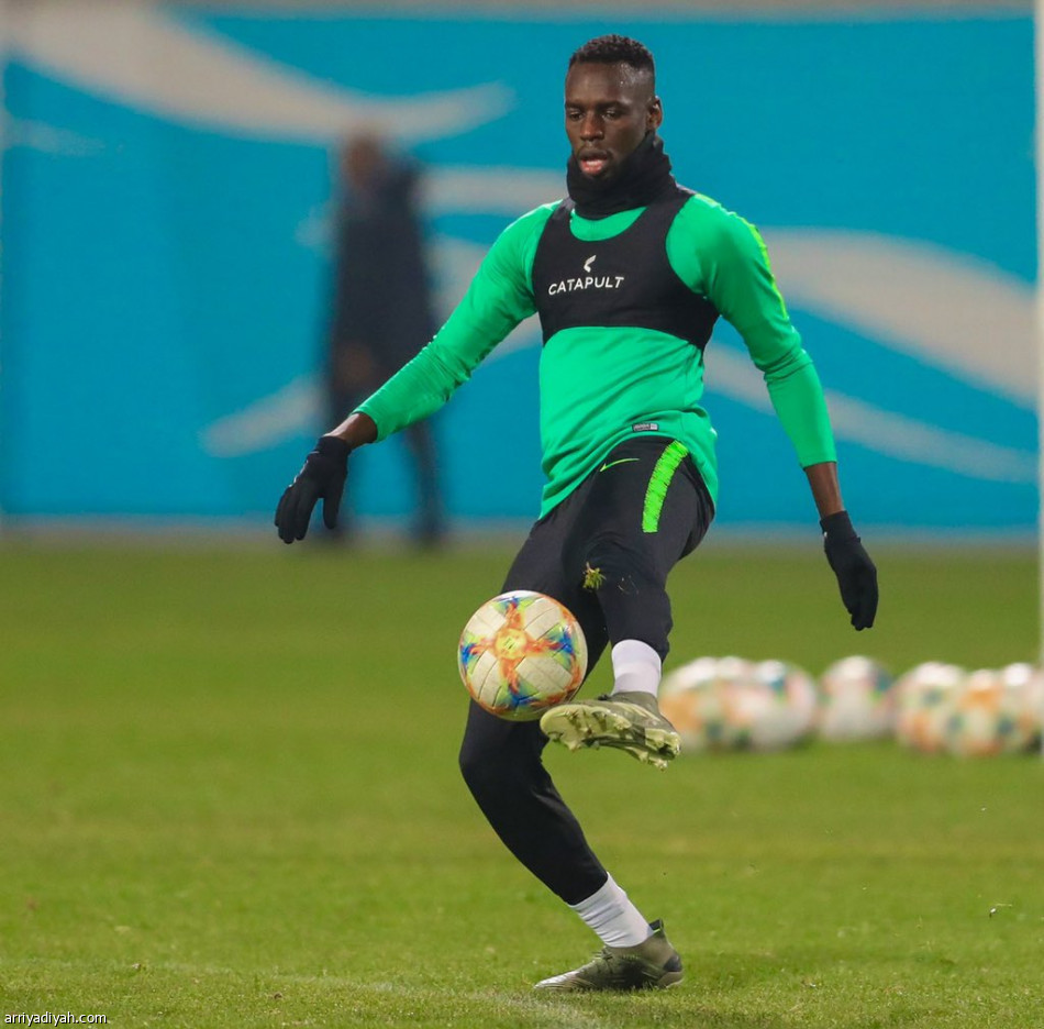 الأخضر يستعد للأوزبك