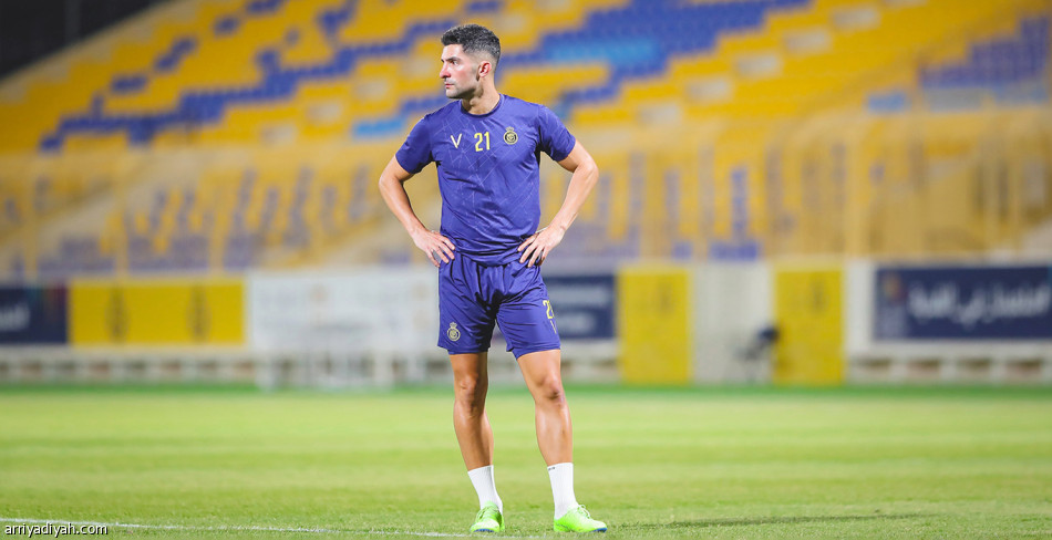 النصر يبدأ بتشكيل الباطن