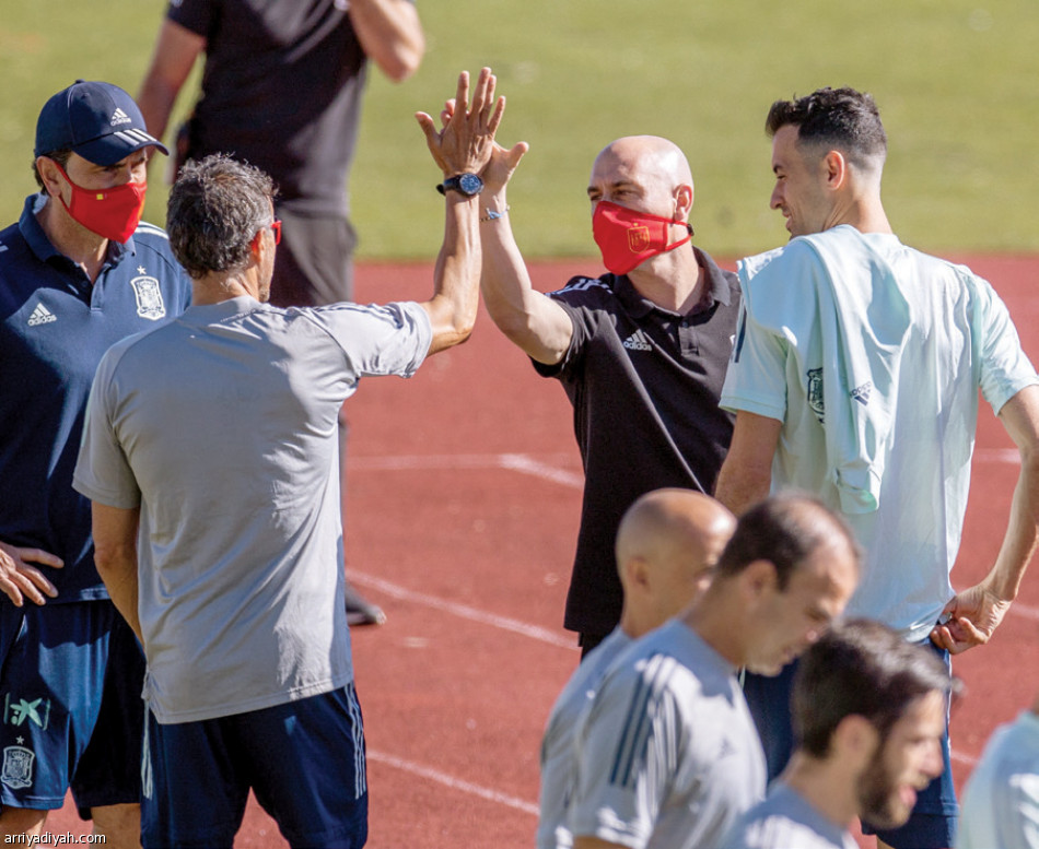 إسبانيا
تتسلح بخطة برشلونة