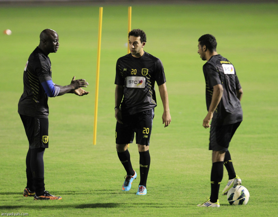 في الاتحاد: عودة الرهيب.. مشاركة ابوعبيد .. والطيران يؤخر الشربيني