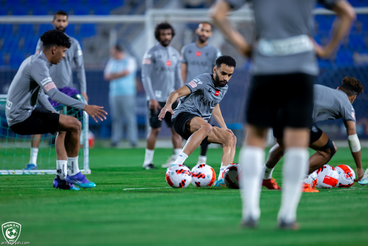 الهلال.. مناورة وتكتيك