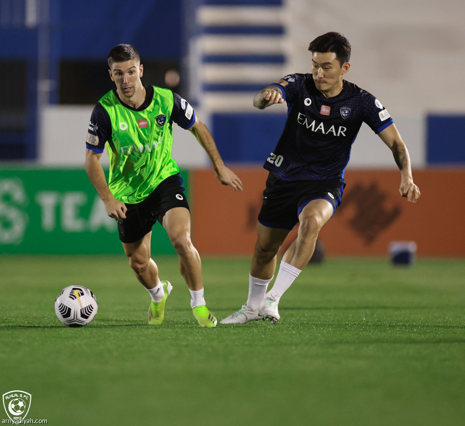 الهلال يتأهب للقادسية.. ويضم محلل تقني