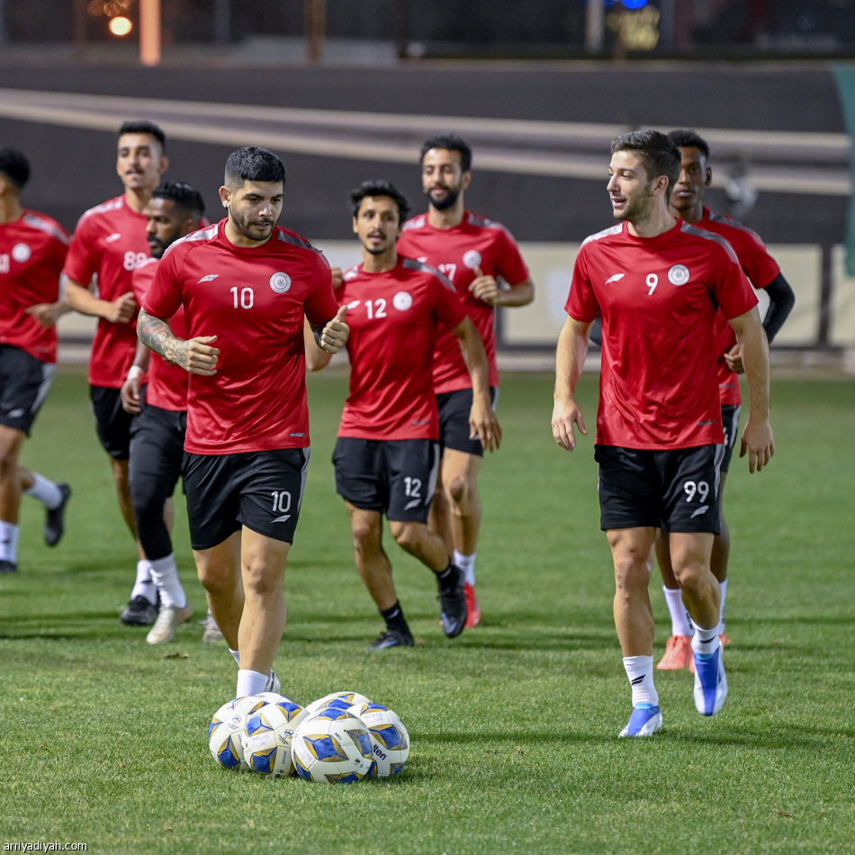 الحربي يعود إلى تدريبات الشباب