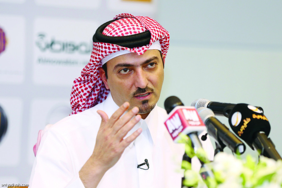 سعود بن عبد الله.. الشعر والحب يجتمعان الليلة