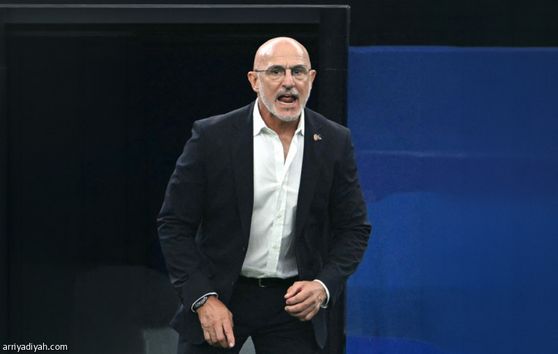 دي لا فوينتي: أملك أفضل منتخب في العالم