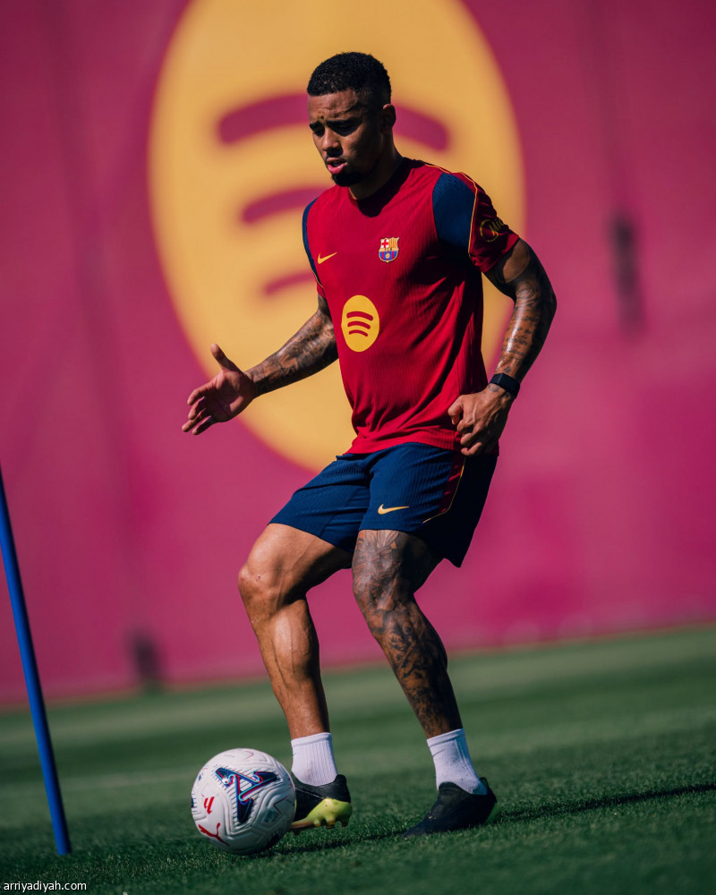 بعد غياب مباراتين.. برشلونة يستعيد جافي
