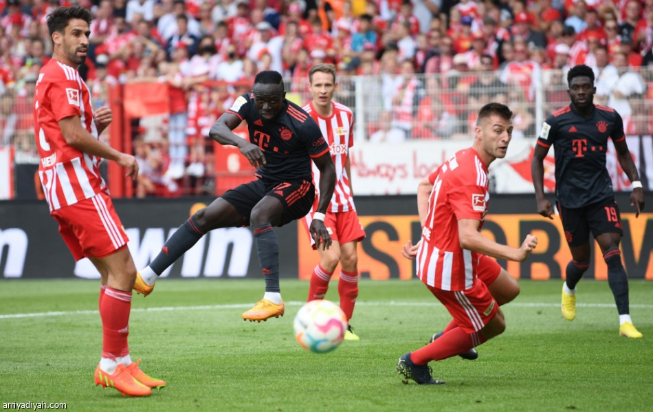 بايرن يواصل نزف النقاط.. وفرايبورج يتصدر