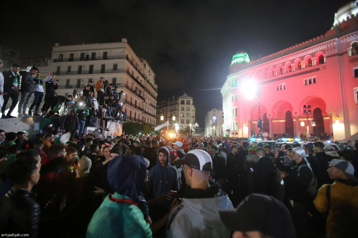 الجزائر.. الشوارع تحتفل