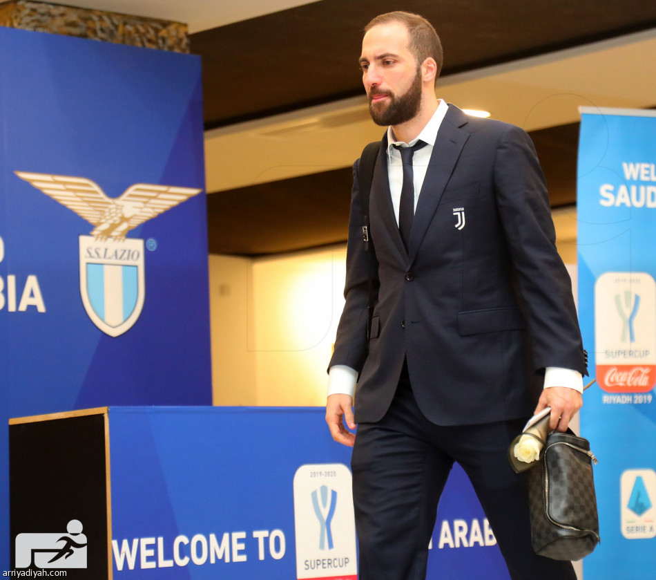 نجوم اليوفي يصلون الرياض تأهبا للسوبر الإيطالي