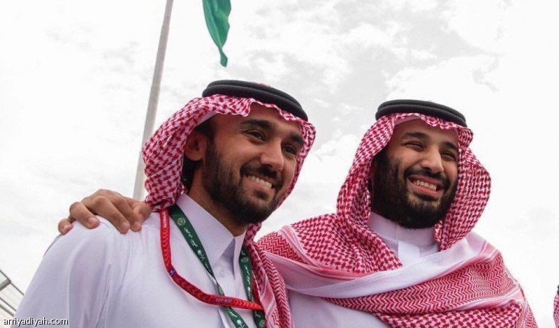 عبدالعزيز بن تركي.. حفيد الفيصل وبطل السيارات.. يقود الرياضيين
