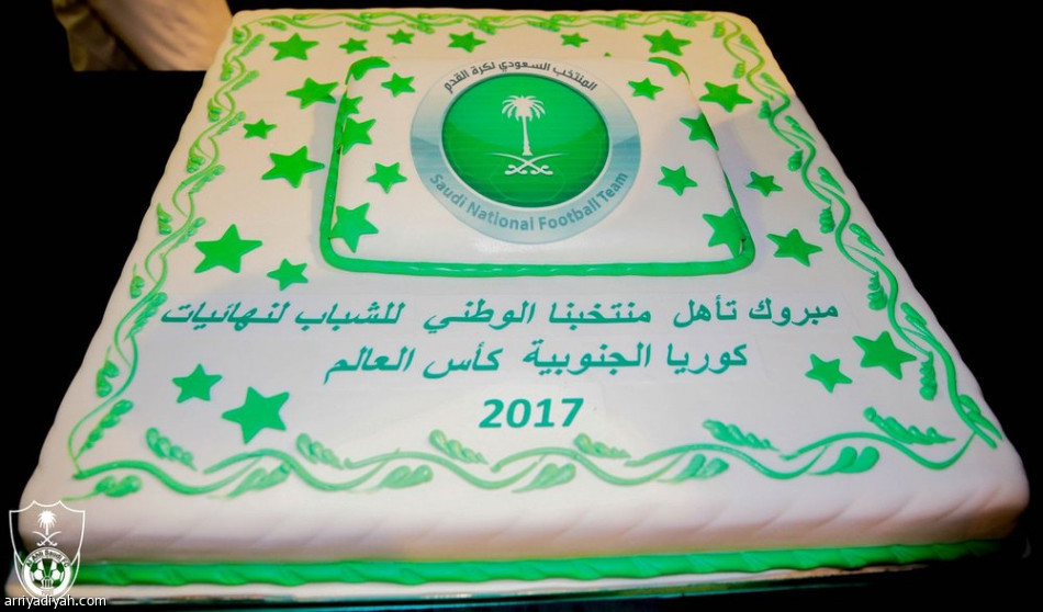 الأهلي يكرم شبابه الدوليين