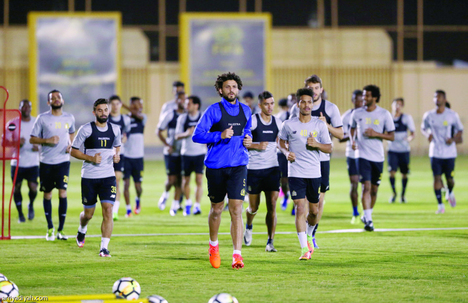 العرضيات تجهز النصر للعاشرة
