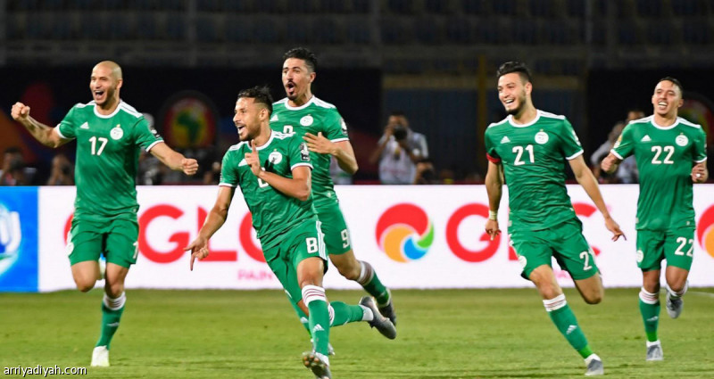 الجزائر تهزم بنين وديا في مباراة وداع حليش