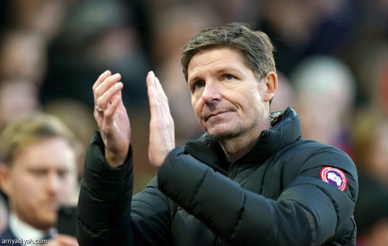 «تيليجراف»: جلاسنر يتقدم مرشحي «الشياطين»