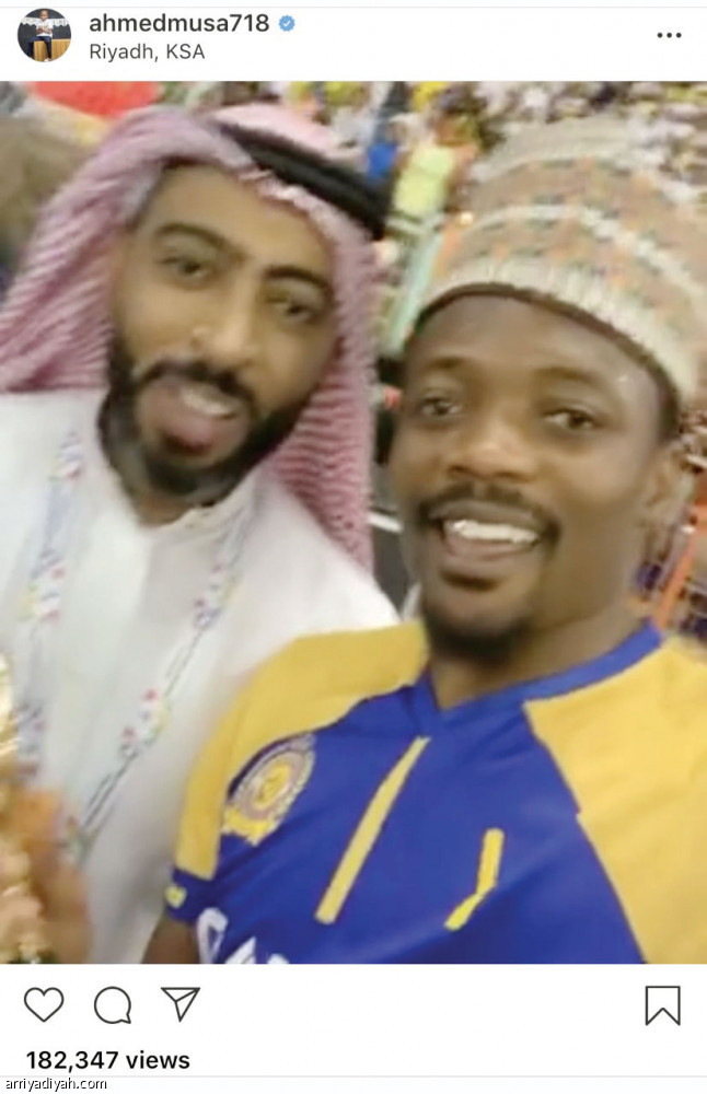 الباكستاني عبد الملك..
var.. وأهداف حمد الله.. تجذب تفاعله