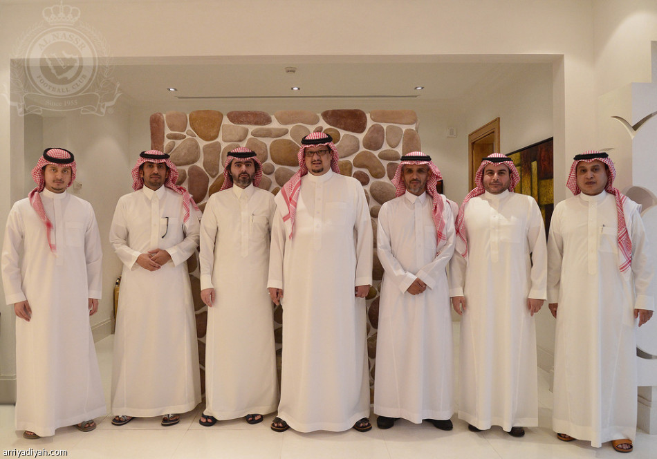 في اجتماع إدارة كحيلان : النصر يلحق بالهلال ويجمد لعبة الصالات ويعلن الاعتماد على الأجانب