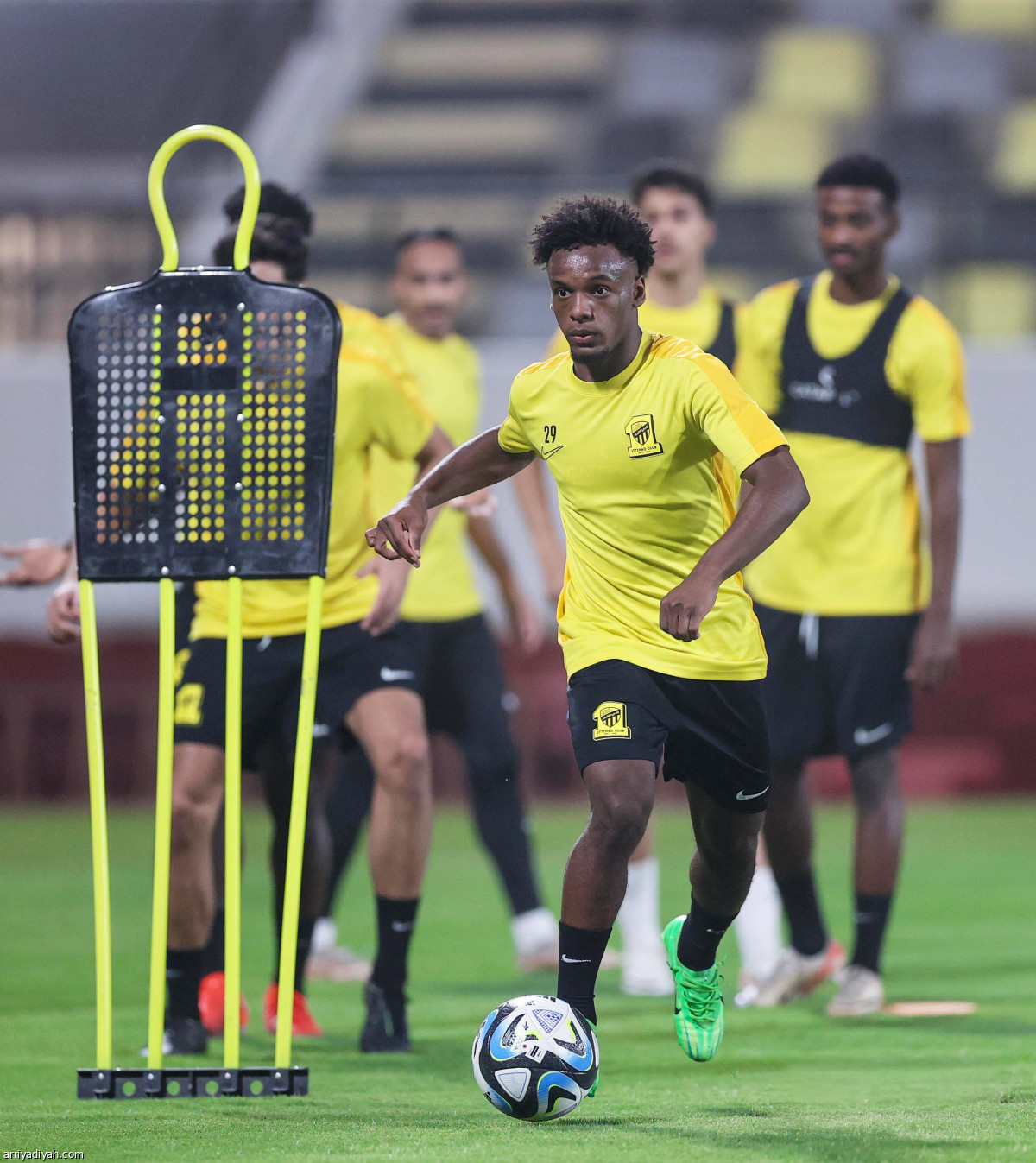 الاتحاد يكمل التحضيرات