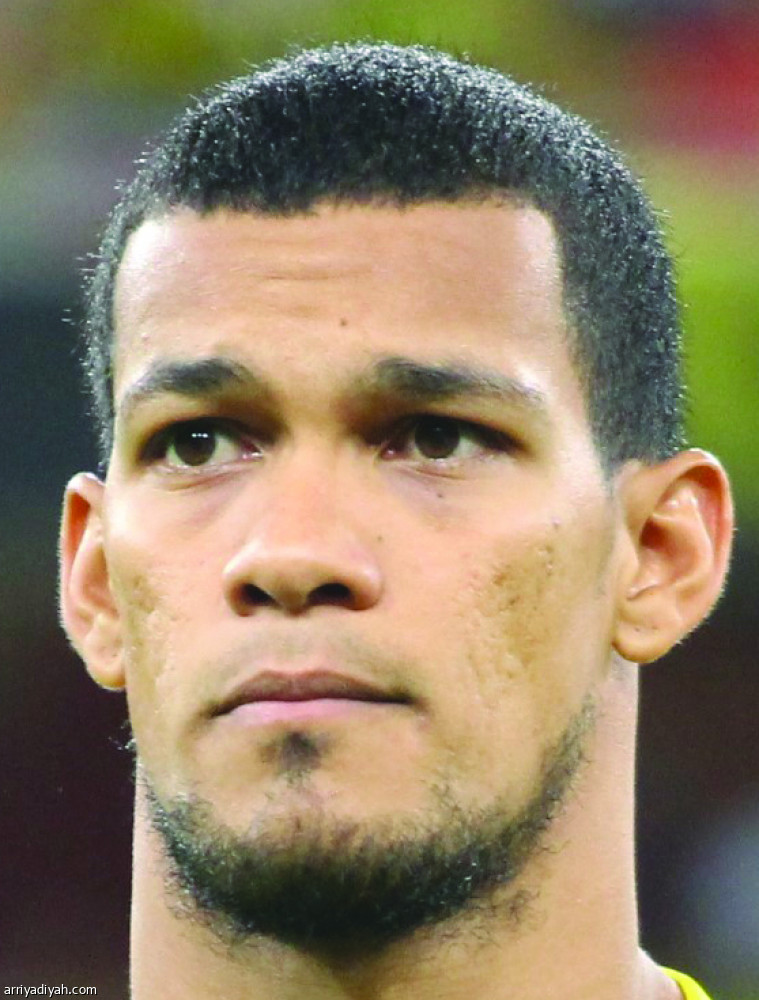 دياز يستنجد بالعابد وريفاس.. والسومة يقود الأهلي