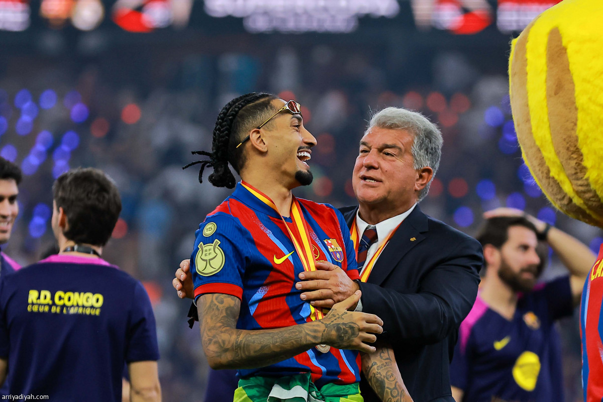 مشاهد من التتويج