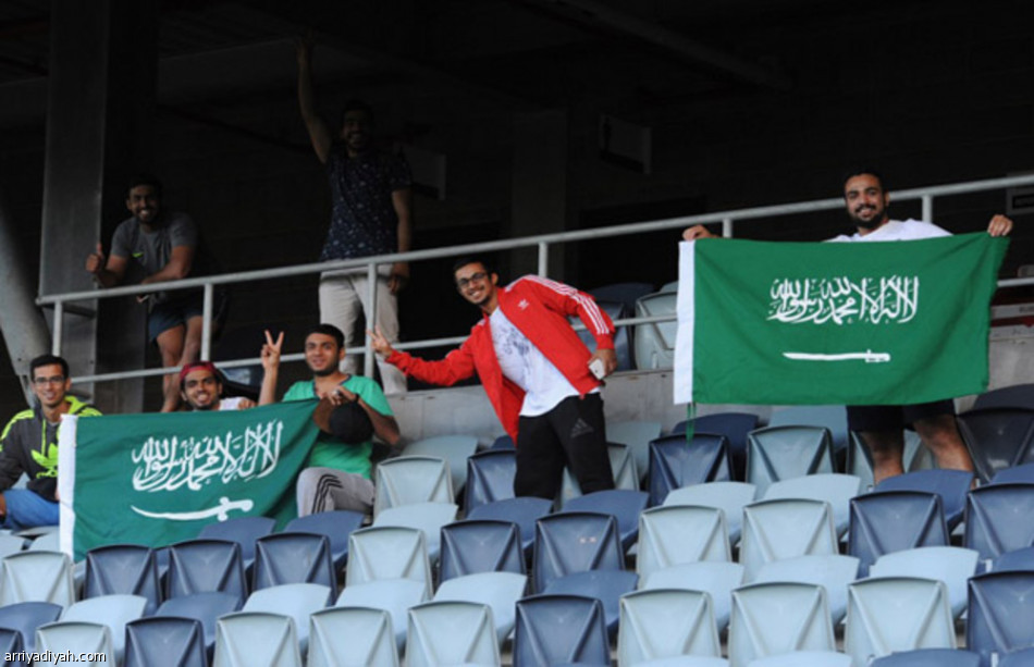 الأخضر يناور وكوزمين: الاقوياء يسقطون ويعودون بقوة و أنتم أقوياء