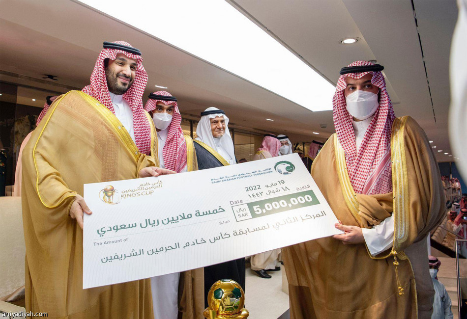 ولي العهد
يتوج الفيحاء بكأس الملك