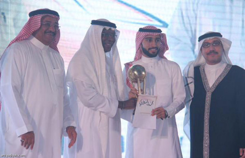 السهلاوي أفضل لاعب بالموسم و3 جوائز للأهلي