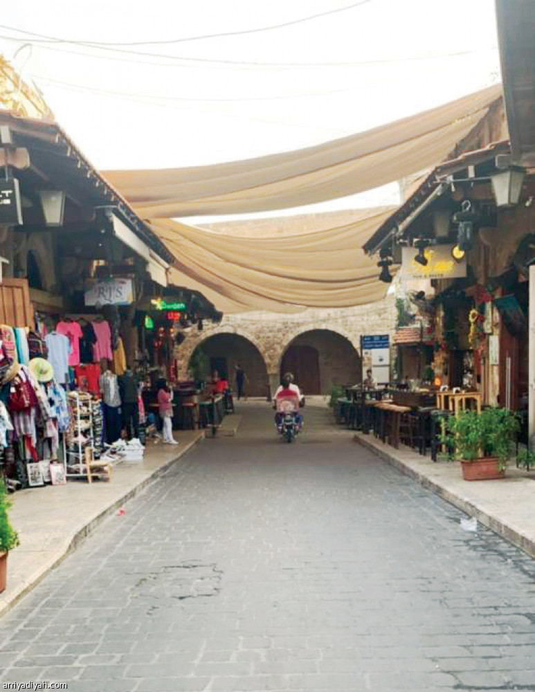 سوق جبيل..
تجارة وسياحة على ساحل لبنان